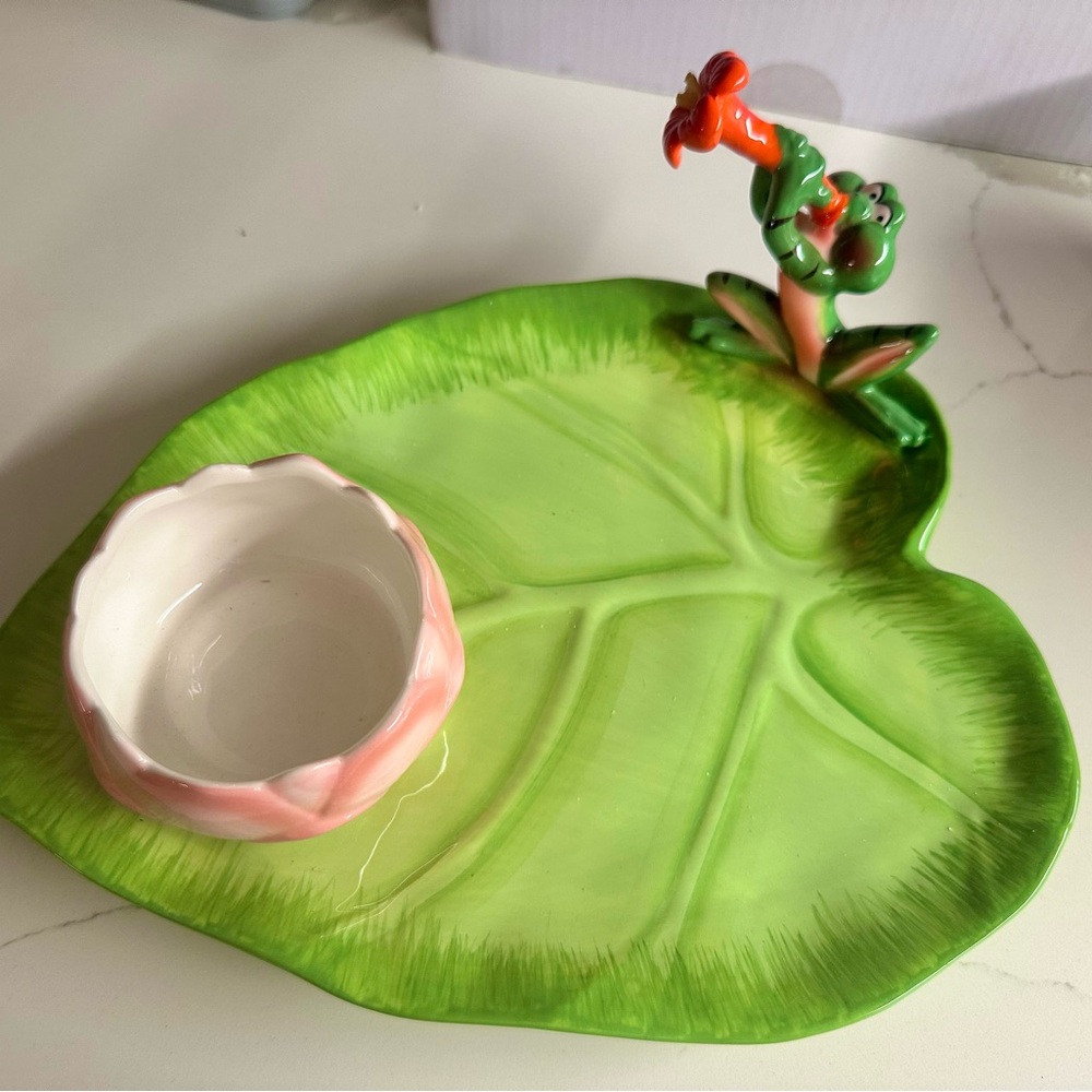 NWT Tiana’s Palace Plate Set